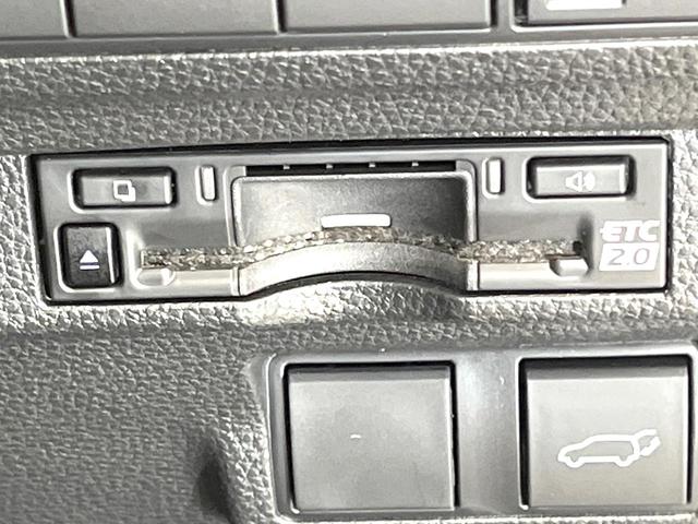 カローラクロス ハイブリッド Z 禁煙車 純正10.5型ナビ バックモニター セーフティセンス レーダークルーズ パワーバックドア シートヒーター オートエアコン LEDヘッド フォグ オートライト スマートキー ETC ドラレコ(7枚目)