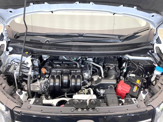 フリード エアー　登録済未使用車　純正８型ディスプレイ　バックモニター　両側電動スライドドア　ホンダセンシング　アダプティブクルーズコントロール　ＬＥＤヘッドライト　オートマチックハイビーム　誤発進抑制機能（18枚目）