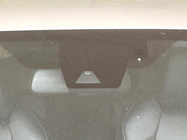 C-HR G 禁煙車 純正9型ナビ バックモニター セーフティセンス レーダークルーズ BSM LEDヘッド シートヒーター オートライト ETC オートエアコン スマートキー 電動格納ミラー シートリフター(5枚目)