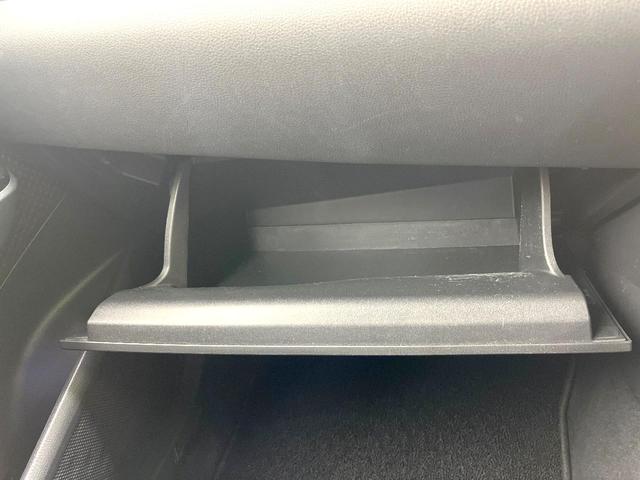 C-HR G 禁煙車 純正9型ナビ バックモニター セーフティセンス レーダークルーズ BSM LEDヘッド シートヒーター オートライト ETC オートエアコン スマートキー 電動格納ミラー シートリフター(38枚目)