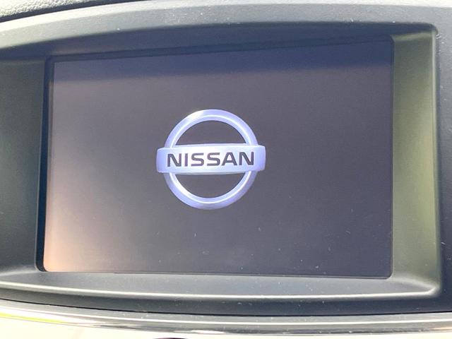 エルグランド 250ハイウェイスターS 禁煙車 純正ナビ フリップダウンモニター 全方位モニター 両側パワスラ オットマンシート クルコン ETC オートエアコン リアオートエアコン スマートキー シートリフター 電動格納ミラー(3枚目)