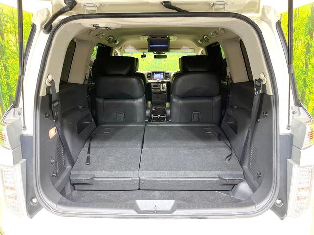 エルグランド 250ハイウェイスターS 禁煙車 純正ナビ フリップダウンモニター 全方位モニター 両側パワスラ オットマンシート クルコン ETC オートエアコン リアオートエアコン スマートキー シートリフター 電動格納ミラー(11枚目)