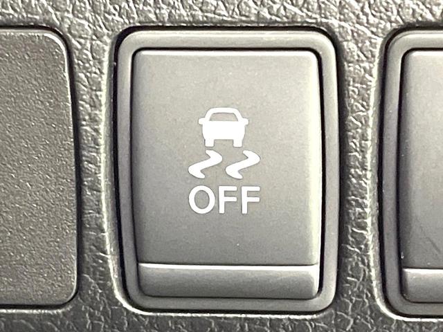 エルグランド 250ハイウェイスターS 禁煙車 純正ナビ フリップダウンモニター 全方位モニター 両側パワスラ オットマンシート クルコン ETC オートエアコン リアオートエアコン スマートキー シートリフター 電動格納ミラー(44枚目)