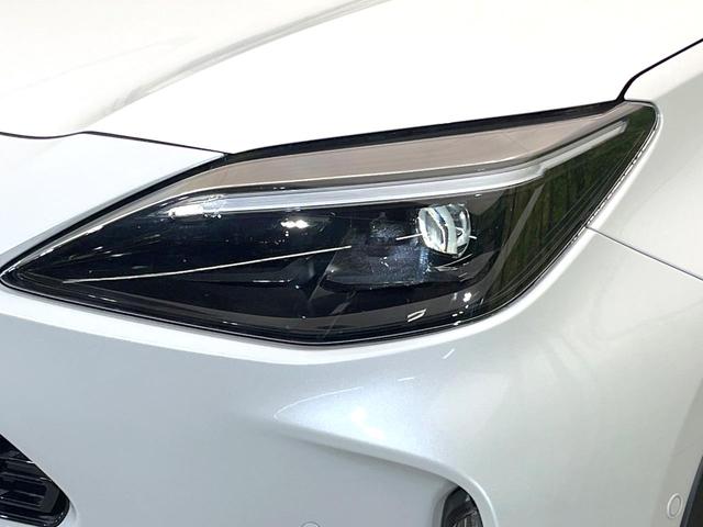 ヤリスクロス ハイブリッドZ 禁煙車 純正ディスプレイ 全方位モニター セーフティセンス レーダークルーズ BSM ヘッドアップディスプレイ ETC シートヒーター ステアリングヒーター パワーシート オートエアコン LEDヘッド(12枚目)