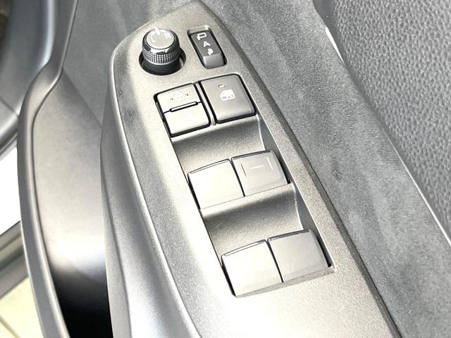 ヤリスクロス ハイブリッドZ 禁煙車 純正ディスプレイ 全方位モニター セーフティセンス レーダークルーズ BSM ヘッドアップディスプレイ ETC シートヒーター ステアリングヒーター パワーシート オートエアコン LEDヘッド(54枚目)