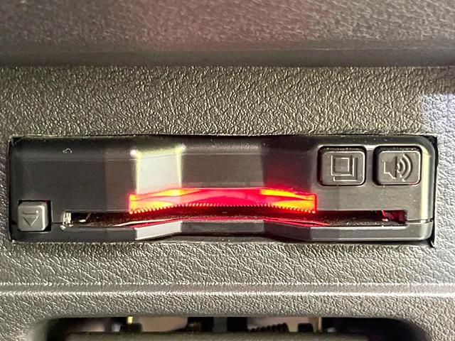 ノート X 禁煙車 SDナビ 全方位モニター エマージェンシーブレーキ デジタルミラー BSM ETC オートエアコン スマートキー オートライト シートリフター 電動格納ミラー ドラレコ Bluetooth(24枚目)