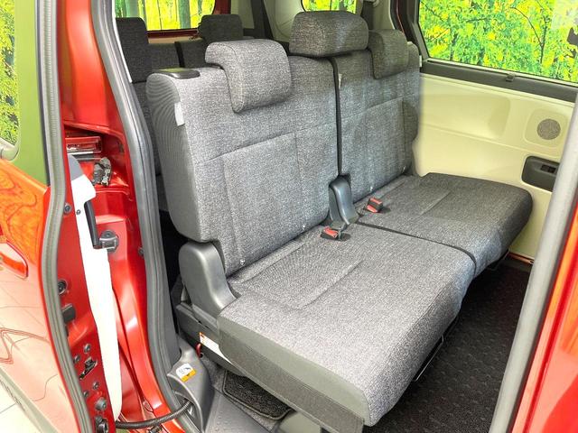 シエンタ ハイブリッドZ 禁煙車 純正8型ディスプレイ 全方位モニター セーフティセンス BSM レーダークルーズ 両側パワスラ シートヒーター ステアリングヒーター 天井サーキュレーター オートエアコン LEDヘッド(9枚目)