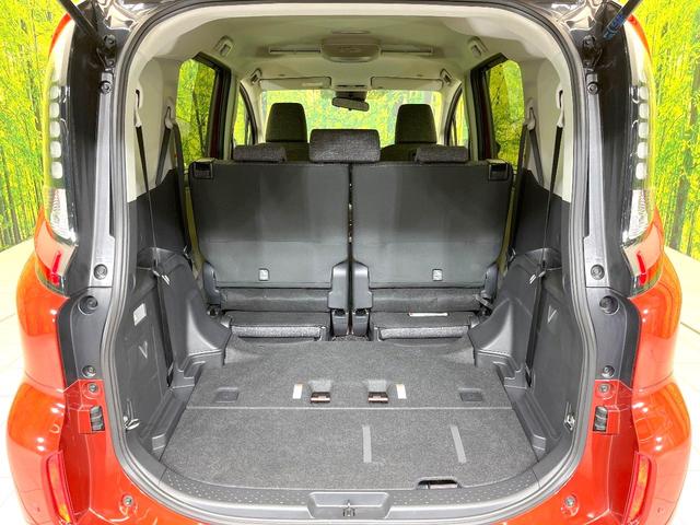 シエンタ ハイブリッドZ 禁煙車 純正8型ディスプレイ 全方位モニター セーフティセンス BSM レーダークルーズ 両側パワスラ シートヒーター ステアリングヒーター 天井サーキュレーター オートエアコン LEDヘッド(11枚目)