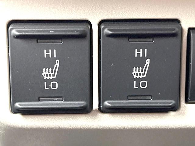 シエンタ ハイブリッドZ 禁煙車 純正8型ディスプレイ 全方位モニター セーフティセンス BSM レーダークルーズ 両側パワスラ シートヒーター ステアリングヒーター 天井サーキュレーター オートエアコン LEDヘッド(24枚目)