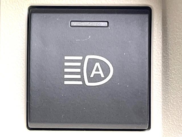 シエンタ ハイブリッドZ 禁煙車 純正8型ディスプレイ 全方位モニター セーフティセンス BSM レーダークルーズ 両側パワスラ シートヒーター ステアリングヒーター 天井サーキュレーター オートエアコン LEDヘッド(47枚目)