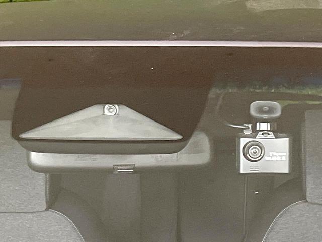 フィット ホーム 禁煙車 純正SDナビ ホンダセンシング レーダークルーズ バックカメラ オートエアコン ドラレコ ETC スマートキー ハーフレザーシート LEDヘッドライト オートマチックハイビーム 電動格納ミラー(5枚目)