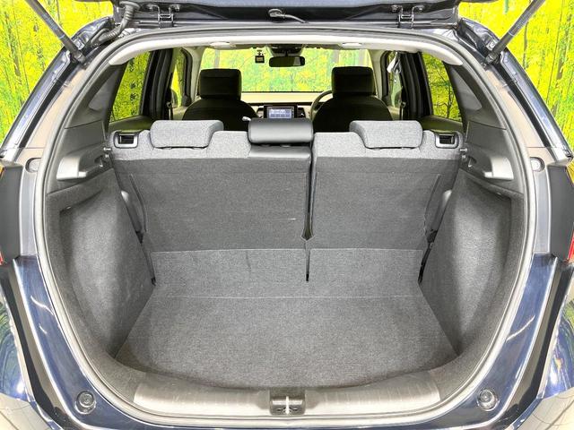 フィット ホーム 禁煙車 純正SDナビ ホンダセンシング レーダークルーズ バックカメラ オートエアコン ドラレコ ETC スマートキー ハーフレザーシート LEDヘッドライト オートマチックハイビーム 電動格納ミラー(10枚目)