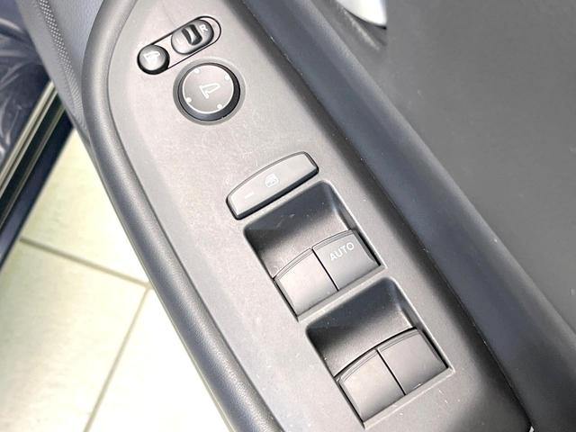 フィット ホーム 禁煙車 純正SDナビ ホンダセンシング レーダークルーズ バックカメラ オートエアコン ドラレコ ETC スマートキー ハーフレザーシート LEDヘッドライト オートマチックハイビーム 電動格納ミラー(46枚目)