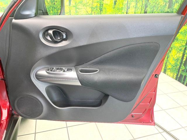 ジューク 15RS 禁煙車 純正ナビ ETC Bluetooth CD再生 フルセグ プライバシーガラス 盗難防止装置 アイドリングストップ 横滑防止装置 トラクションコントロール(44枚目)