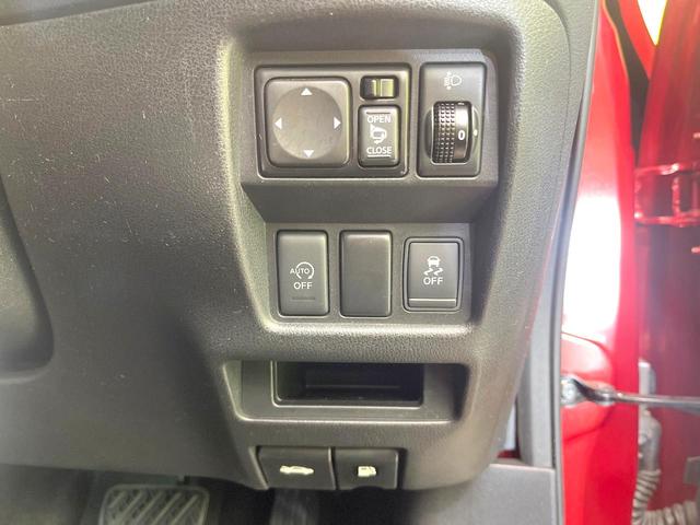 ジューク 15RS 禁煙車 純正ナビ ETC Bluetooth CD再生 フルセグ プライバシーガラス 盗難防止装置 アイドリングストップ 横滑防止装置 トラクションコントロール(51枚目)