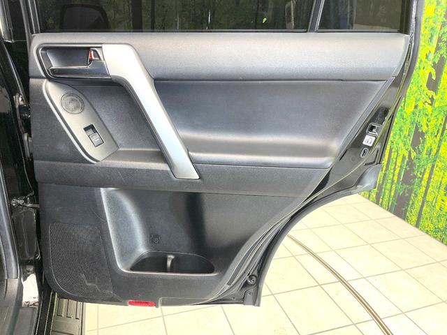 ランドクルーザープラド TX Lパッケージ・G-フロンティア 禁煙車 メーカーナビ フロント・サイド・バックカメラ クルコン パワーシート 赤茶レザーシート 3列シート ETC LEDヘッド ヘッドライトウォッシャー オートライト オートエアコン スマートキー(38枚目)