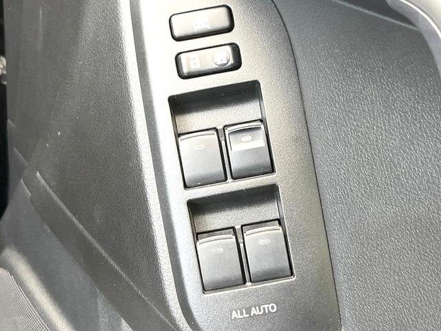 ランドクルーザープラド TX Lパッケージ・G-フロンティア 禁煙車 メーカーナビ フロント・サイド・バックカメラ クルコン パワーシート 赤茶レザーシート 3列シート ETC LEDヘッド ヘッドライトウォッシャー オートライト オートエアコン スマートキー(44枚目)