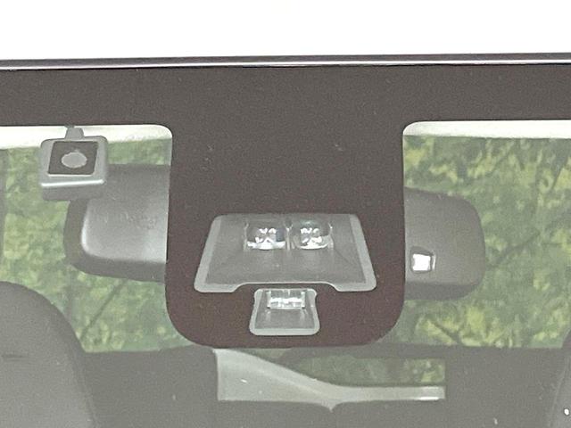 デイズルークス ハイウェイスター　ターボ　禁煙車　ＳＤナビ　全方位モニター　エマージェンシーブレーキ　両側パワスラ　ＥＴＣ　オートエアコン　ターボ　ＨＩＤヘッド　フォグ　オートライト　シートリフター　アイドリングストップ　電動格納ミラー（5枚目）