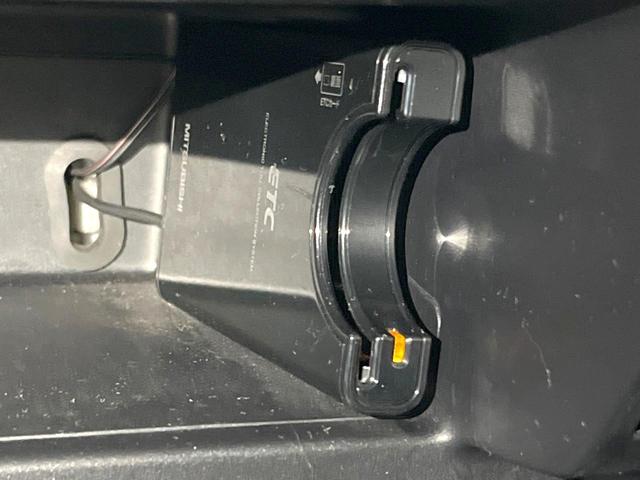 N-ONE ツアラー・Lパッケージ 禁煙車 純正ディスプレイ バックモニター クルコン ETC スマートキー HIDヘッド オートライト オートエアコン パドルシフト ターボ シートリフター 電動格納ミラー 14インチAW(6枚目)