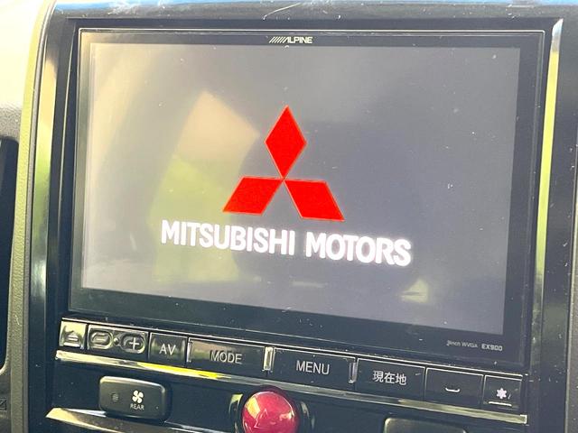 デリカＤ：５ Ｄ　パワーパッケージ　禁煙車　４ＷＤ　アルパイン９型ナビ　フリップダウンモニター　ＨＩＤヘッド　パワーバックドア　バックモニター　両側パワスラ　前席シートヒーター　ＥＴＣ　クルコン　リアクーラー　リアヒーター　パドルシフト（3枚目）