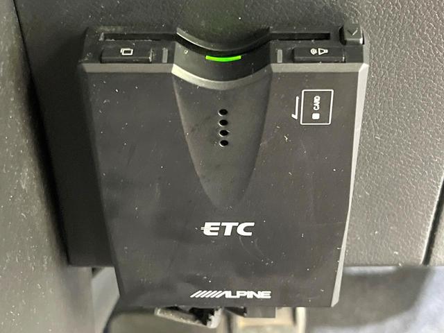 デリカＤ：５ Ｄ　パワーパッケージ　禁煙車　４ＷＤ　アルパイン９型ナビ　フリップダウンモニター　ＨＩＤヘッド　パワーバックドア　バックモニター　両側パワスラ　前席シートヒーター　ＥＴＣ　クルコン　リアクーラー　リアヒーター　パドルシフト（24枚目）