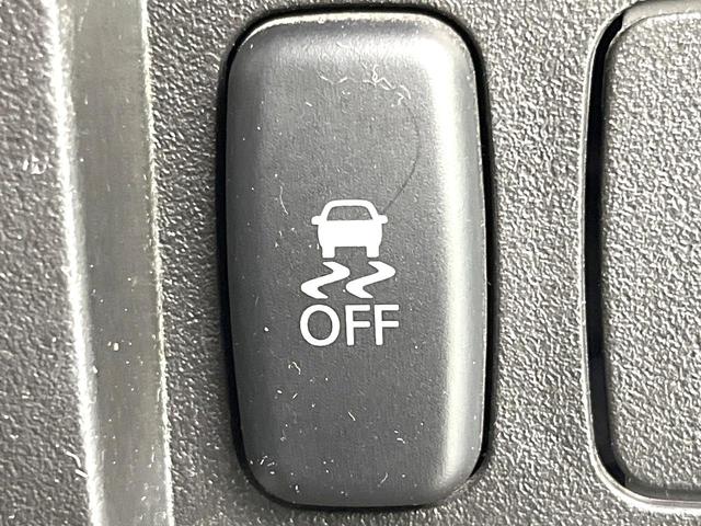 デリカＤ：５ Ｄ　パワーパッケージ　禁煙車　４ＷＤ　アルパイン９型ナビ　フリップダウンモニター　ＨＩＤヘッド　パワーバックドア　バックモニター　両側パワスラ　前席シートヒーター　ＥＴＣ　クルコン　リアクーラー　リアヒーター　パドルシフト（49枚目）