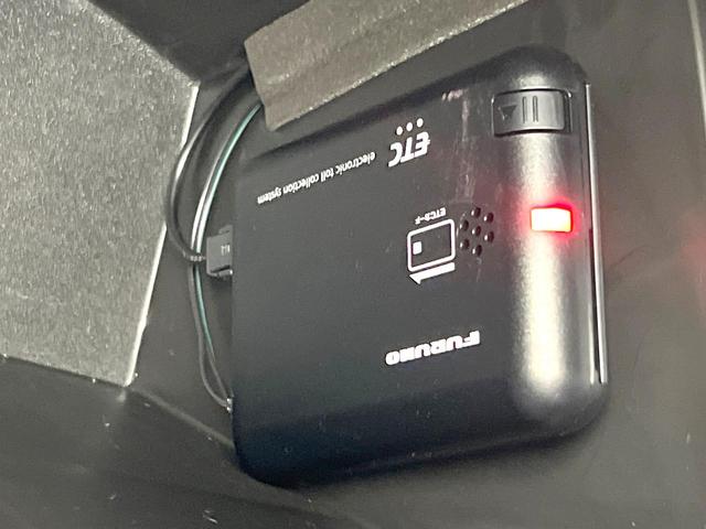 ランドクルーザープラド ＴＸ　禁煙車　ＢＩＧ－Ｘ９型ナビ　サイド・バックカメラ　レーダークルーズ　ＥＴＣ　Ｂｌｕｅｔｏｏｔｈ　フルセグ　ＬＥＤヘッド　ルーフレール　ＥＴＣ　オートハイビーム　車線逸脱警報　オートライト（7枚目）