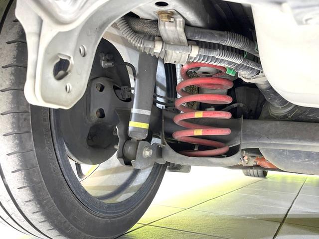 アクア Ｇ　Ｇ’ｓ　純正ＳＤナビ　バックカメラ　衝突被害軽減システム　禁煙車　ハーフレザーシート　ドラレコ　スマートキー　ＬＥＤヘッド　ビルトインＥＴＣ　クルコン　純正１７インチアルミ　オートハイビーム　オートライト（21枚目）