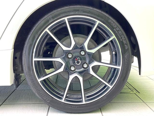 アクア Ｇ　Ｇ’ｓ　純正ＳＤナビ　バックカメラ　衝突被害軽減システム　禁煙車　ハーフレザーシート　ドラレコ　スマートキー　ＬＥＤヘッド　ビルトインＥＴＣ　クルコン　純正１７インチアルミ　オートハイビーム　オートライト（24枚目）