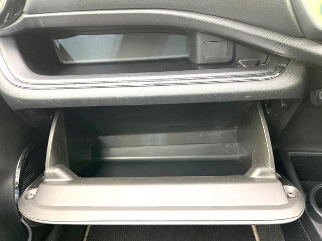 アクア Ｇ　Ｇ’ｓ　純正ＳＤナビ　バックカメラ　衝突被害軽減システム　禁煙車　ハーフレザーシート　ドラレコ　スマートキー　ＬＥＤヘッド　ビルトインＥＴＣ　クルコン　純正１７インチアルミ　オートハイビーム　オートライト（48枚目）