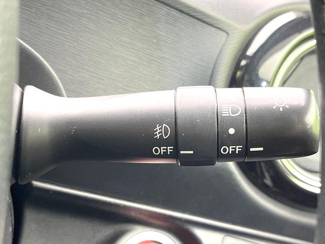 アクア Ｇ　Ｇ’ｓ　純正ＳＤナビ　バックカメラ　衝突被害軽減システム　禁煙車　ハーフレザーシート　ドラレコ　スマートキー　ＬＥＤヘッド　ビルトインＥＴＣ　クルコン　純正１７インチアルミ　オートハイビーム　オートライト（54枚目）