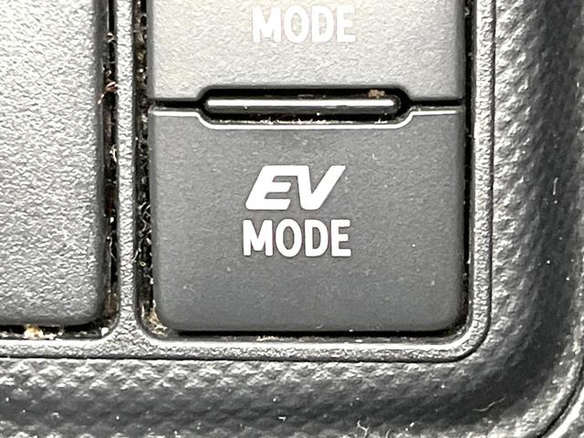 アクア Ｇ　Ｇ’ｓ　純正ＳＤナビ　バックカメラ　衝突被害軽減システム　禁煙車　ハーフレザーシート　ドラレコ　スマートキー　ＬＥＤヘッド　ビルトインＥＴＣ　クルコン　純正１７インチアルミ　オートハイビーム　オートライト（64枚目）