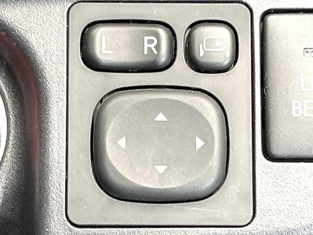 アクア Ｇ　Ｇ’ｓ　純正ＳＤナビ　バックカメラ　衝突被害軽減システム　禁煙車　ハーフレザーシート　ドラレコ　スマートキー　ＬＥＤヘッド　ビルトインＥＴＣ　クルコン　純正１７インチアルミ　オートハイビーム　オートライト（67枚目）