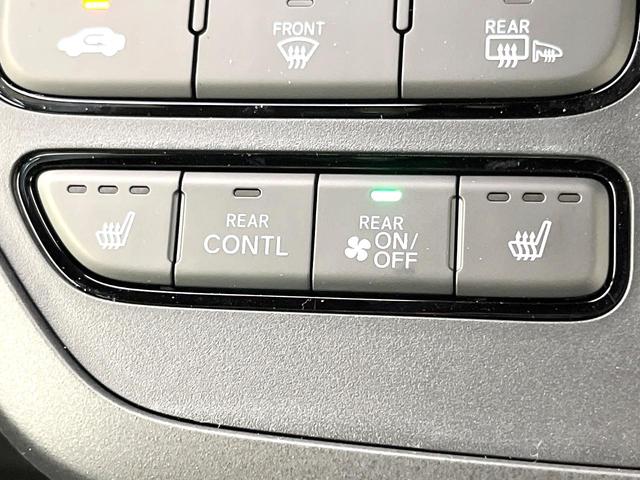 ステップワゴン スパーダ　登録済未使用車　純正１１型ナビ　バックモニター　ホンダセンシング　レーダークルーズ　ＢＳＭ　両側パワスラ　パワーバックドア　シートヒーター　オートエアコン　リアオートエアコン　ハーフレザーシート（27枚目）