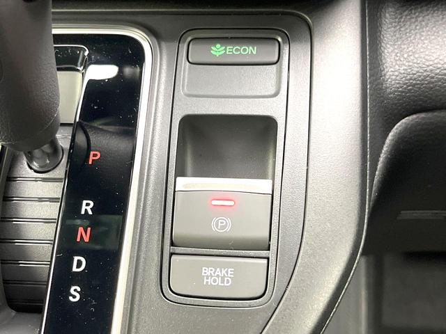 ステップワゴン スパーダ　登録済未使用車　純正１１型ナビ　バックモニター　ホンダセンシング　レーダークルーズ　ＢＳＭ　両側パワスラ　パワーバックドア　シートヒーター　オートエアコン　リアオートエアコン　ハーフレザーシート（51枚目）