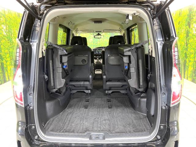 セレナ e-パワー ハイウェイスターV 禁煙車 純正10型ナビ 全方位モニター プロパイロット エマージェンシーブレーキ BSM デジタルミラー 両側パワスラ オートエアコン リアオートエアコン ETC LEDヘッド オートライト フォグ(11枚目)