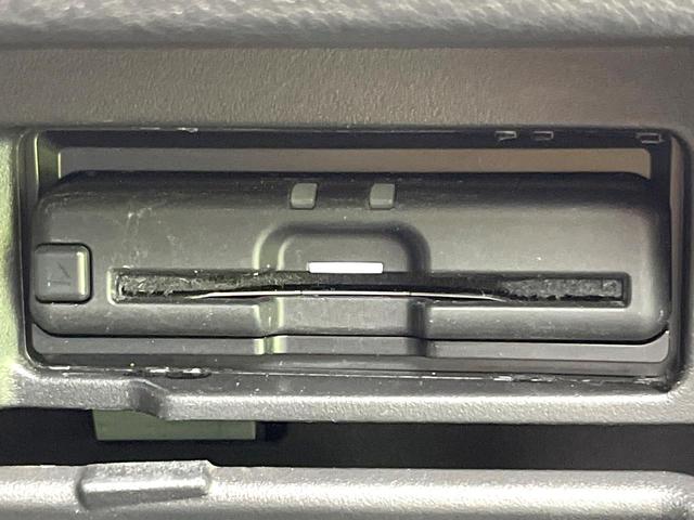 セレナ e-パワー ハイウェイスターV 禁煙車 純正10型ナビ 全方位モニター プロパイロット エマージェンシーブレーキ BSM デジタルミラー 両側パワスラ オートエアコン リアオートエアコン ETC LEDヘッド オートライト フォグ(27枚目)