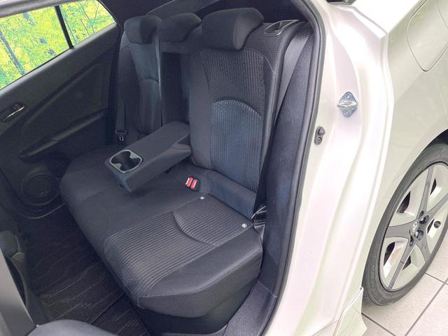 プリウス Ｓ　禁煙車　純正ナビ　バックモニター　モデリスタエアロ　オートエアコン　ＥＴＣ　ＬＥＤヘッド　オートライト　ドラレコ　シートリフター　純正１７インチＡＷ　シートリフター　電動格納ミラー　バニティミラー（27枚目）