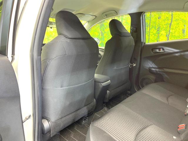 プリウス Ｓ　禁煙車　純正ナビ　バックモニター　モデリスタエアロ　オートエアコン　ＥＴＣ　ＬＥＤヘッド　オートライト　ドラレコ　シートリフター　純正１７インチＡＷ　シートリフター　電動格納ミラー　バニティミラー（28枚目）