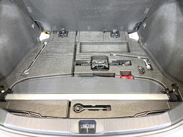 プリウス Ｓ　禁煙車　純正ナビ　バックモニター　モデリスタエアロ　オートエアコン　ＥＴＣ　ＬＥＤヘッド　オートライト　ドラレコ　シートリフター　純正１７インチＡＷ　シートリフター　電動格納ミラー　バニティミラー（49枚目）