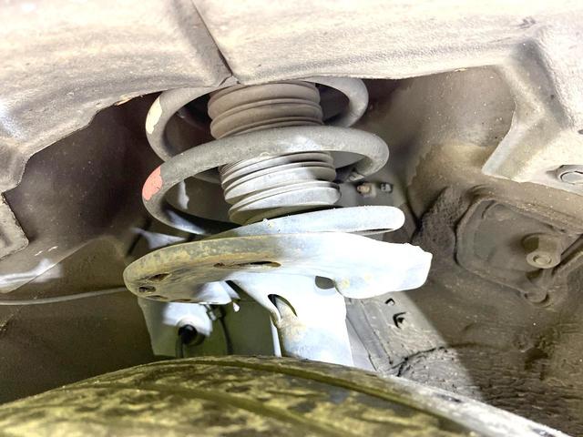 ハリアー プレミアム　禁煙車　メーカーナビ　ＪＢＬサウンド　エアロ　バックモニター　クルコン　パワーバックドア　レーンディパーチャー　ハイビームアシスト　ＬＥＤヘッド　オートライト　オートエアコン　スマートキー　ＥＴＣ（54枚目）