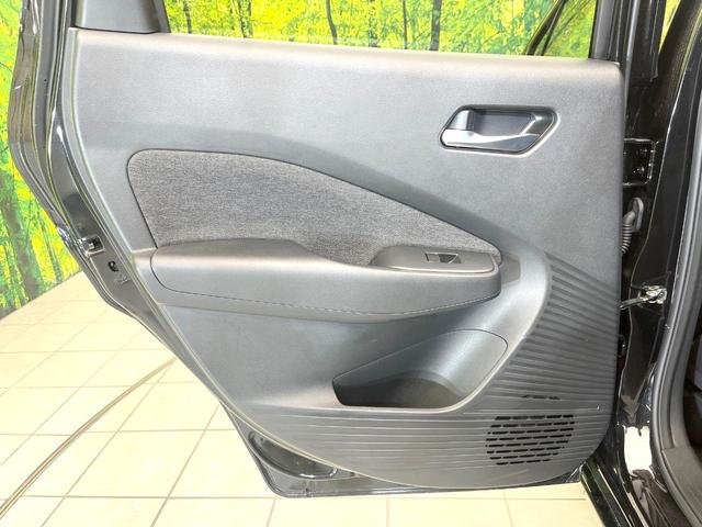 オーラ Ｇ　９０周年記念車　禁煙車　純正９型ナビ　全方位モニター　プロパイロット　ＢＯＳＥサウンド　エマージェンシーブレーキ　デジタルミラー　ツートンカラー　シートヒーター　専用合皮シート　ＥＴＣ　ドラレコ　ＬＥＤヘッド（38枚目）