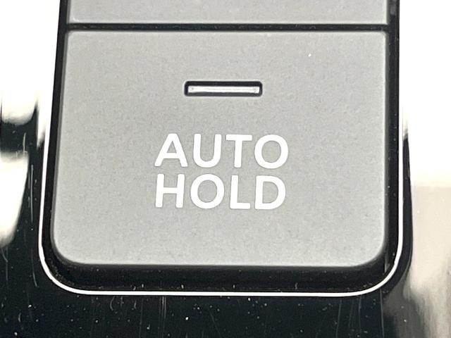 オーラ Ｇ　９０周年記念車　禁煙車　純正９型ナビ　全方位モニター　プロパイロット　ＢＯＳＥサウンド　エマージェンシーブレーキ　デジタルミラー　ツートンカラー　シートヒーター　専用合皮シート　ＥＴＣ　ドラレコ　ＬＥＤヘッド（50枚目）