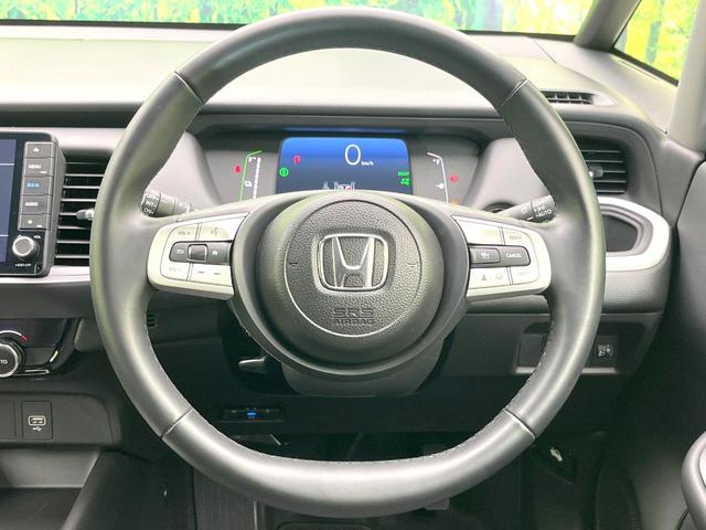 �y�����v�����X�e�A�����O�z�㎿�Ȋv���g�p���邱�ƂŁA��ɂ����������݂ƂĂ��^�]���₷���n���h���ł���