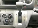 DX 禁煙車 純正オーディオ 電動サイドステップ リモコンキー ヘッドライトレベライザー 10人乗り リアクーラー リアヒーター(21枚目)