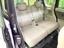 後部座席も気になるようなキズ・汚れやへたり等、大きなダメージはなく、良好な状態です。