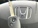 ハイブリッド　禁煙車　純正ナビ　バックモニター　クルコン　ＥＴＣ　ドラレコ　リモコンキー　オートエアコン　ハーフレザーシート　シートリフター　電動格納ミラー　ヘッドライトレベライザー　バニティミラー（25枚目）