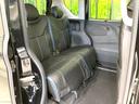 後部座席も気になるようなキズ・汚れやへたり等、大きなダメージはなく、良好な状態です。
