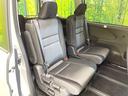 後部座席も気になるようなキズ・汚れやへたり等、大きなダメージはなく、良好な状態です。