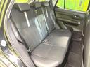後部座席も気になるようなキズ・汚れやへたり等、大きなダメージはなく、良好な状態です